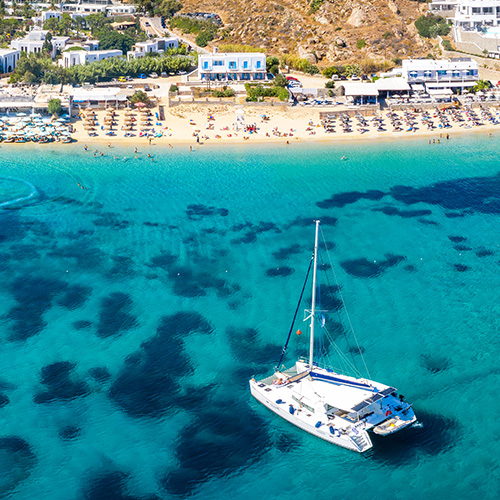 Hire a Luxury Yacht in Mykonos and Santorini with Starr Luxury